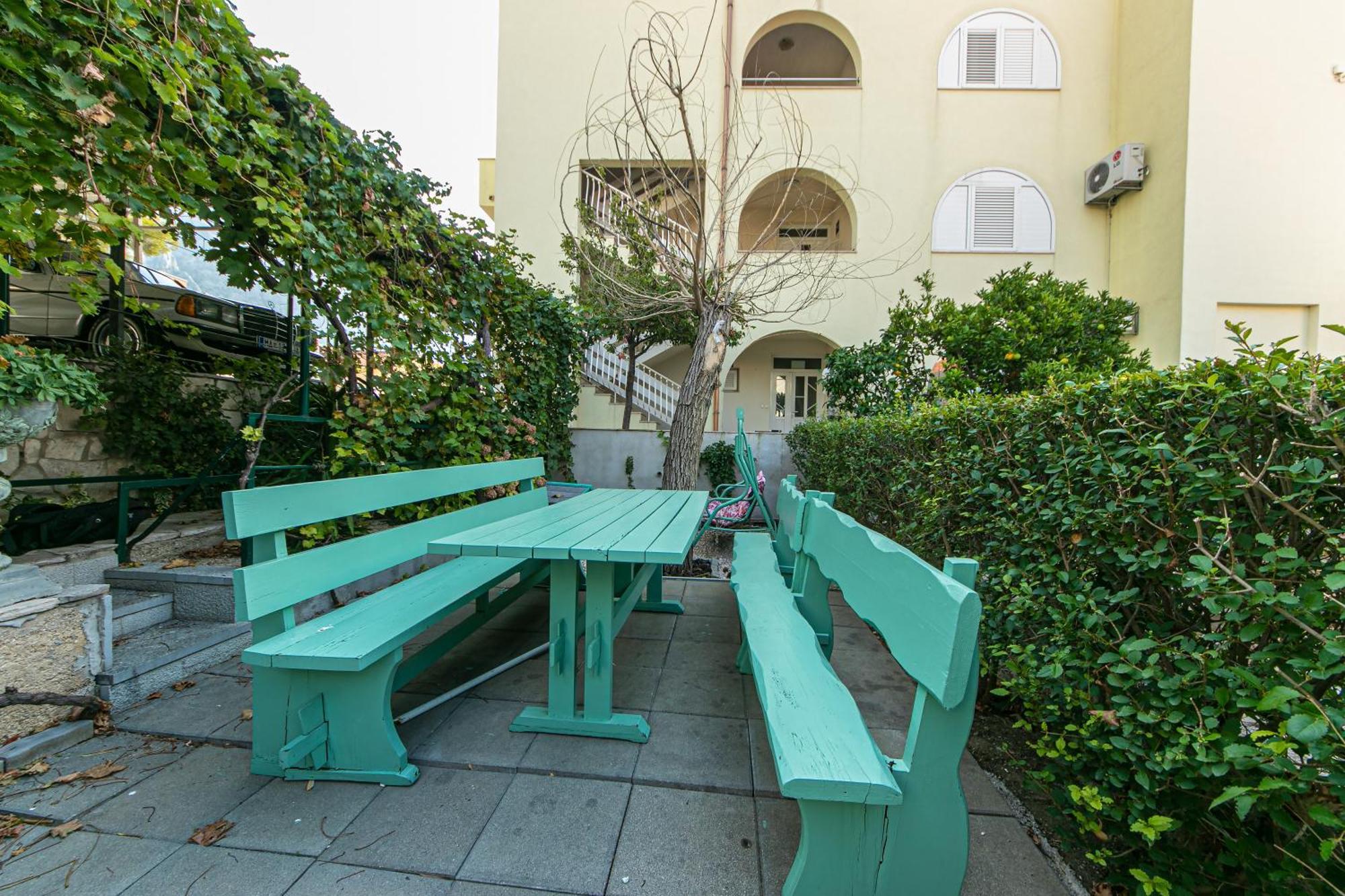 Apartment 2 *