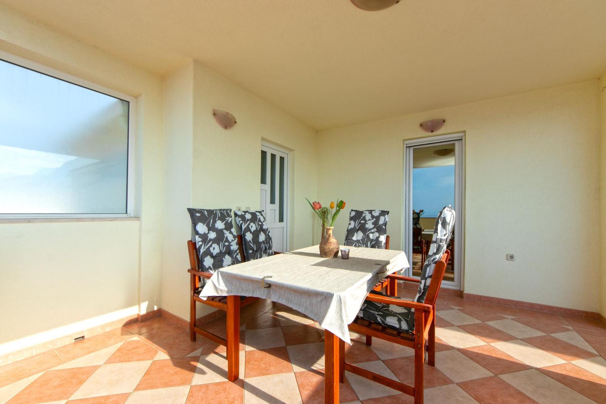 Apartment 2 Makarska